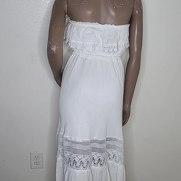 Maxi Dress Size Small White Strapless Ruffle Lace Travel Casual Cruise Summer - Picture 6 of 9